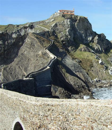 Unos amigos de Paradores: San Juan de Gaztelugatxe - Vizcaya