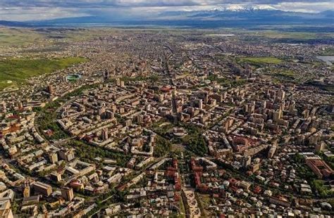 Yerevan City Centre's radial grid. Designed by Alexander Tumanyan : CityPorn Yerevan, Grid ...