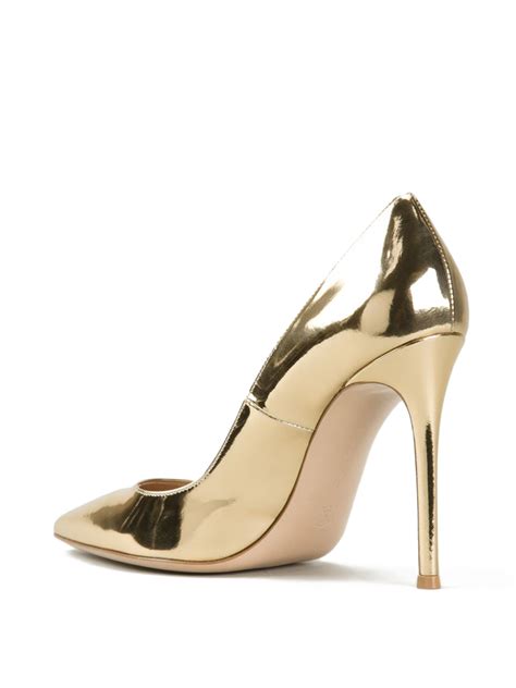 Exotic and stylish gold pumps for every occasion – boloblog.com