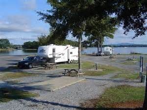 Campers at LAKESIDE LANDING on Logan Martin Lake in Cropwell area. | Pell city, Pell city ...