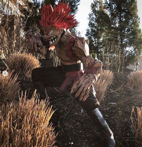 El Red Riot de My Hero Academia demuestra su poder en increíble cosplay | TierraGamer