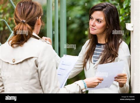 Doorstep hi-res stock photography and images - Alamy