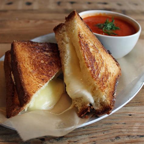 Grilled Cheese Sandwiches with Cheddar and Shallot