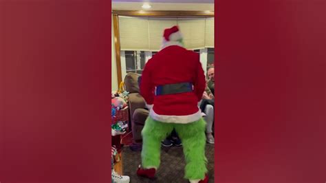 The Grinch Prank #christmas #prank #thegrinch - YouTube