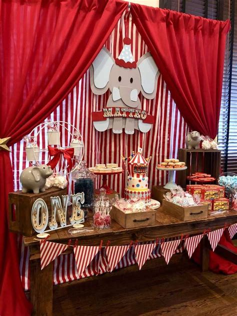 Neat Baby Circus Party Kindergarten Classroom Decor