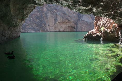 Tour della Emerald Cove in kayak da Las Vegas - ScopriLasVegas.com