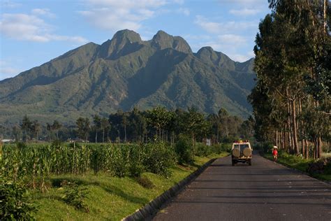 TOP WORLD TRAVEL DESTINATIONS: Virunga Volcanoes