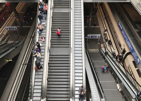 Edit free photo of Escalator,stairs,train,architecture,means of rail transport - needpix.com