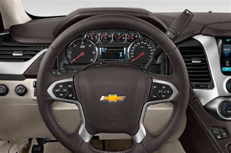 2017 Chevrolet Suburban Pictures: Dashboard | U.S. News