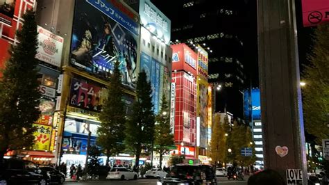 Akihabara Walk through Nightlife. - YouTube