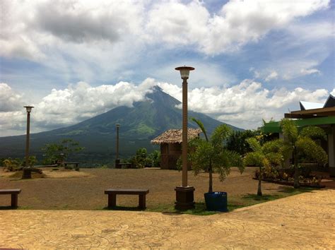 Mayon Volcano, Legaspi Albay. Small with perfect cone shape. Maravillas Naturales, Turbina De ...