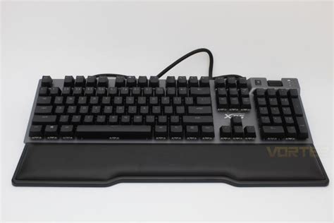 ADATA XPG Summoner Gaming Keyboard Review - Packaging & First Look: