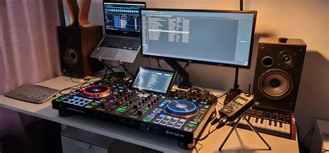 My Denon DJ Prime 4 setup : r/DJSetups