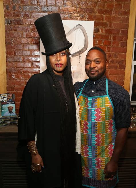 Erykah Badu Hosts Soul Train Soul Food Vegan Dinner Party