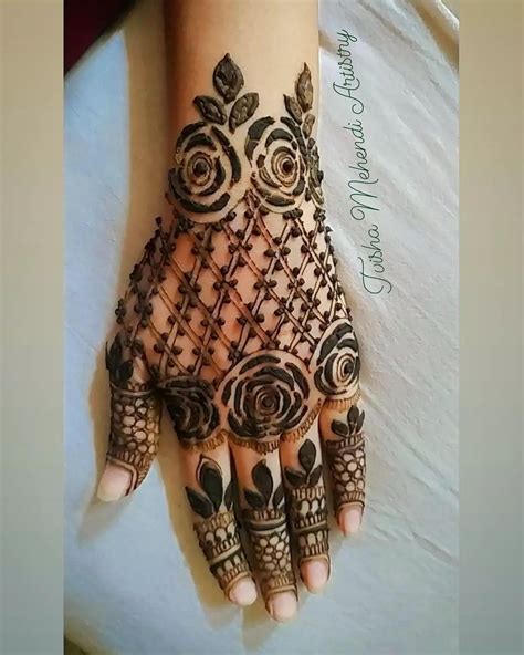 Aggregate more than 70 henna mehndi designs photos best - seven.edu.vn