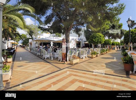 Town Centre, Cala D'Or, Mallorca Stock Photo - Alamy