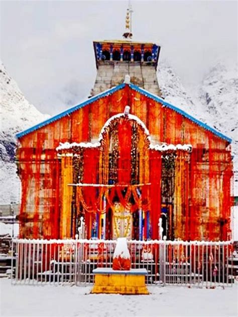 Kedarnath Dham: Vaults of Kedarnath Dham opened, temple decorated with 20 quintals of flowers