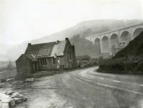 Ashopton Village during the construction of Ladybower Reservoir, c 1940s | Old photos, Village ...