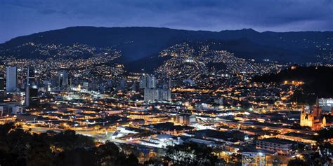 Expat Guide To Nightlife In Medellin: Best Places To Socialize And Dance