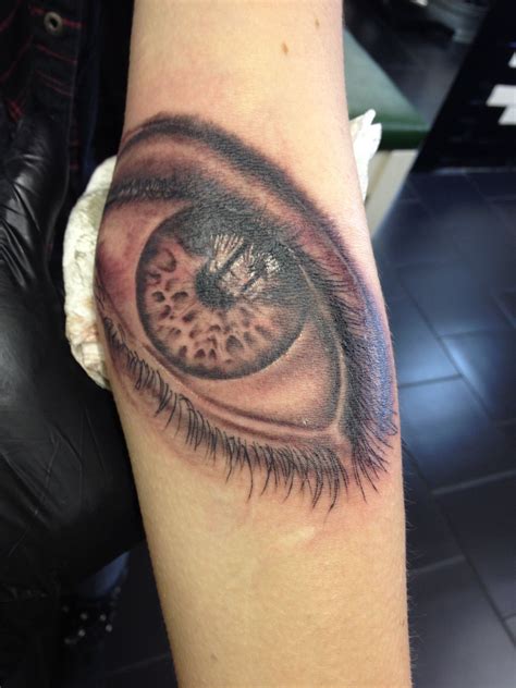 Realistic eye tattoo | Eye tattoo, Realistic eye tattoo, Shoulder tattoo