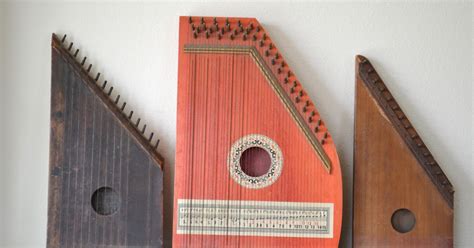 The Copycat Collector: COLLECTION #193: Vintage Zithers