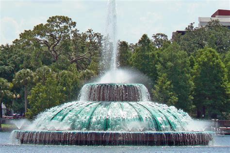 Lake Eola fountain-Orlando, FL by LindaGillottiDesigns on DeviantArt