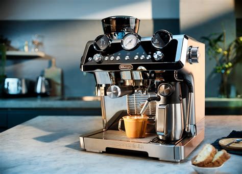 De'Longhi | La Specialista Maestro Premium Manual Espresso Machine — New in Coffee