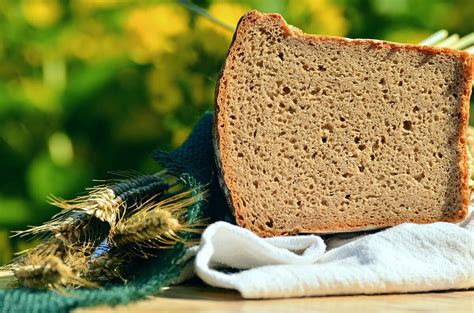 An Easy Recipe to Make With Kids: Ethiopian Honey Bread | PJ Library