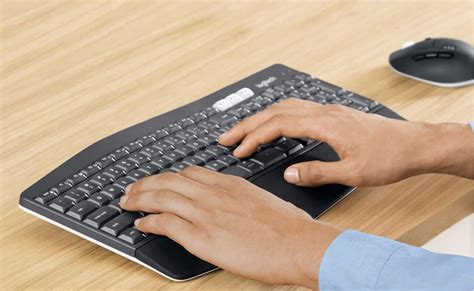 Logitech MK850 Review - Wireless Keyboard and Mouse Combo