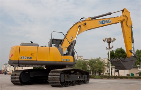 XCMG Excavators XE215D - Alat Berat