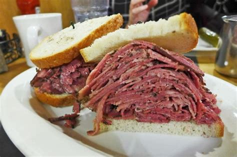 Where to Find New York’s Fattiest, Smokiest, Best Pastrami | New york ...