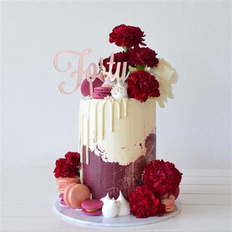 Maroon N' White Cake | Customzied Flower Cake | Best Cake Gift for Her