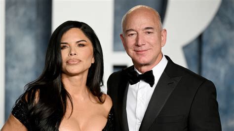 Jeff Bezos splashed out a staggering $175million on a love nest for fiancée Lauren - and wow ...