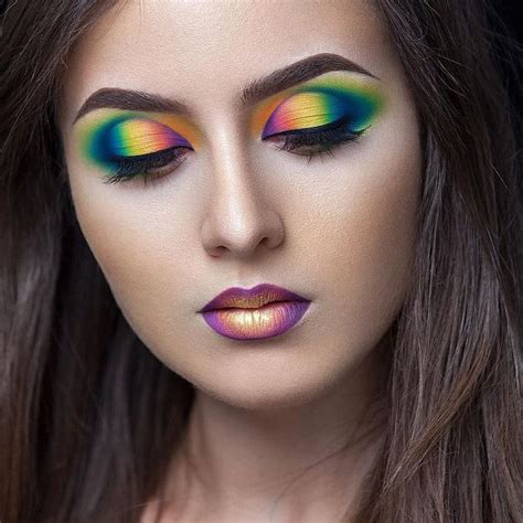 Rainbow Eyeshadow Makeup Look Rainbow Eyeshadow Eyeshadow Makeup ...