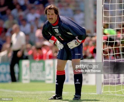 113 David Seaman 1998 Photos & High Res Pictures - Getty Images