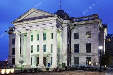 Old Boone County Courthouse in Columbia — Stock Photo © benkrut #88463628