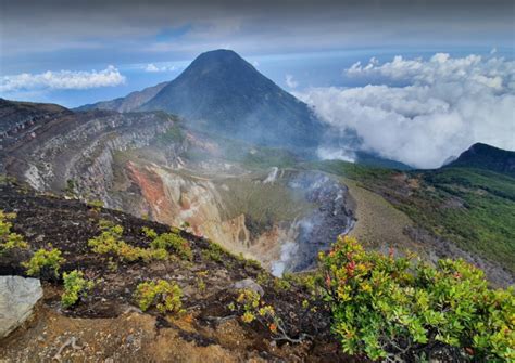 Asal Usul Gunung Gede Pangrango - Homecare24