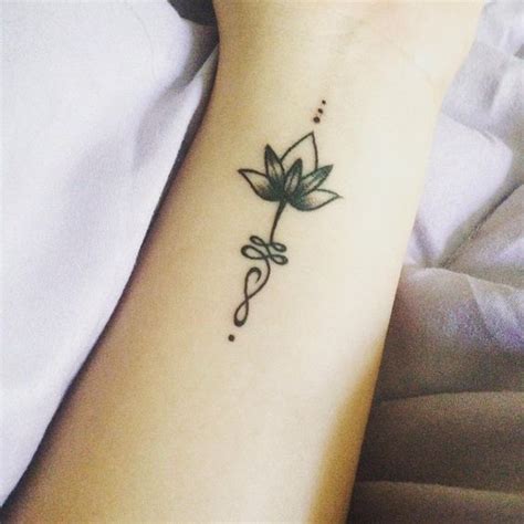 @clari_odamn on Instagram: “#MyNewTattoo Unalome + Lotus flower: Unalome: this symbol means "a ...