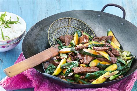 Sticky pork, Chinese cabbage and cashew stir-fry