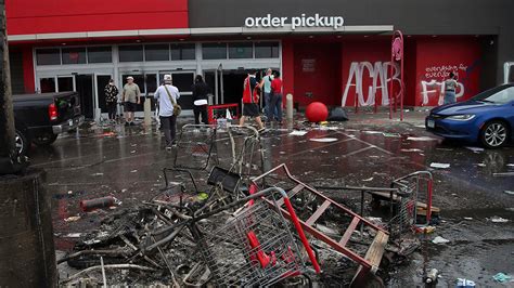 Minneapolis riots: Stores destroyed by looters | Fox News