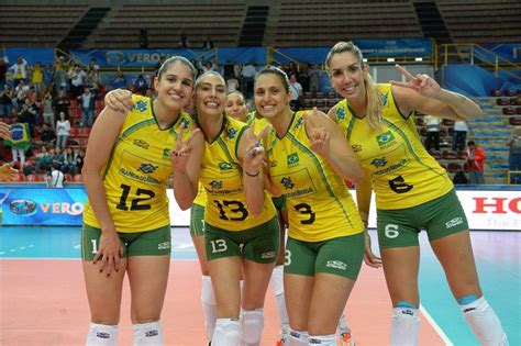 Brazil volleyball team | Vôlei feminino, Volei, Futebol feminino