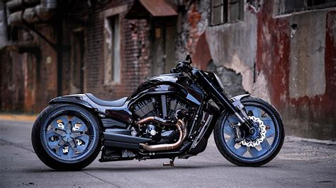 Custom Harley-Davidson V-Rod Has Wheels Like Nothing We’ve Never Seen Before - autoevolution