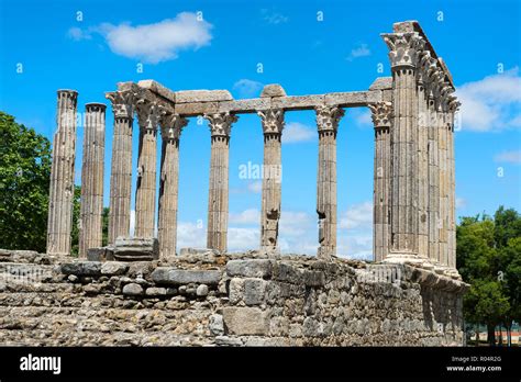 Roman temple of diana hi-res stock photography and images - Alamy