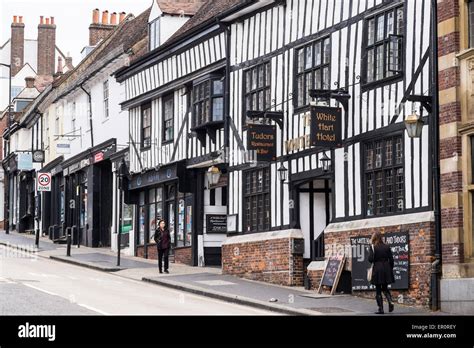 The white hart st albans hi-res stock photography and images - Alamy