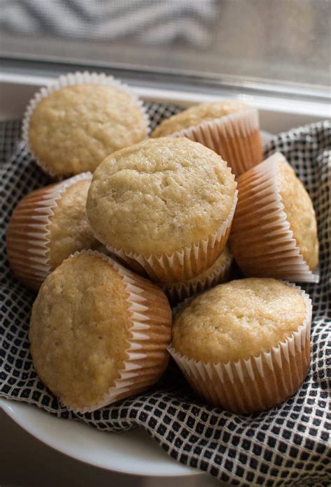 Banana Bread Muffins - Lauren's Latest