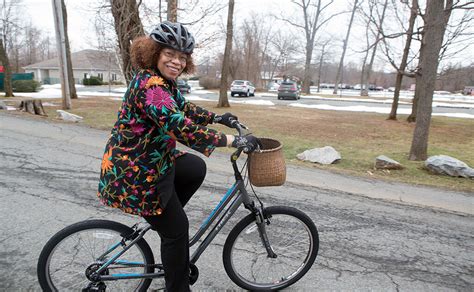 A beginner's guide to riding a bicycle later in life | Momentum Mag