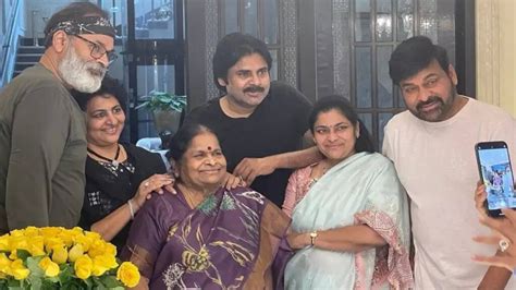 Pawan Kalyan Age, Wife, Son, Daugther, Family, Movies List, Wiki, Biography, & More | All Wiki ...