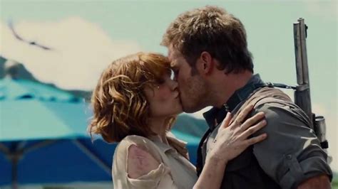 Image - Owen and Claire kiss.jpg | Jurassic Park wiki | Fandom powered by Wikia