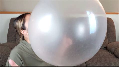 How Big Is The Largest Bubble Gum Bubble