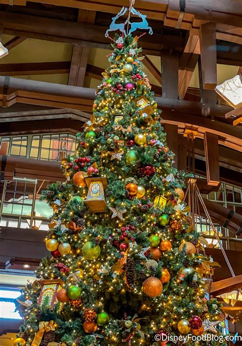 PHOTOS: One of Disneyland Resort’s Most Beautiful Christmas Trees is NOT in the Parks! - Disney ...